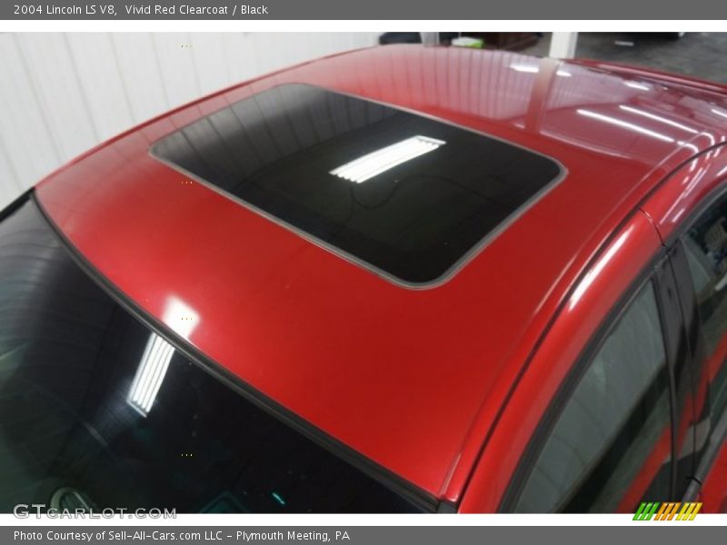 Vivid Red Clearcoat / Black 2004 Lincoln LS V8