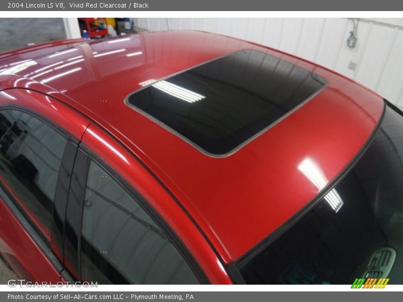Vivid Red Clearcoat / Black 2004 Lincoln LS V8