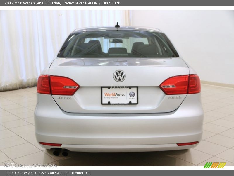 Reflex Silver Metallic / Titan Black 2012 Volkswagen Jetta SE Sedan