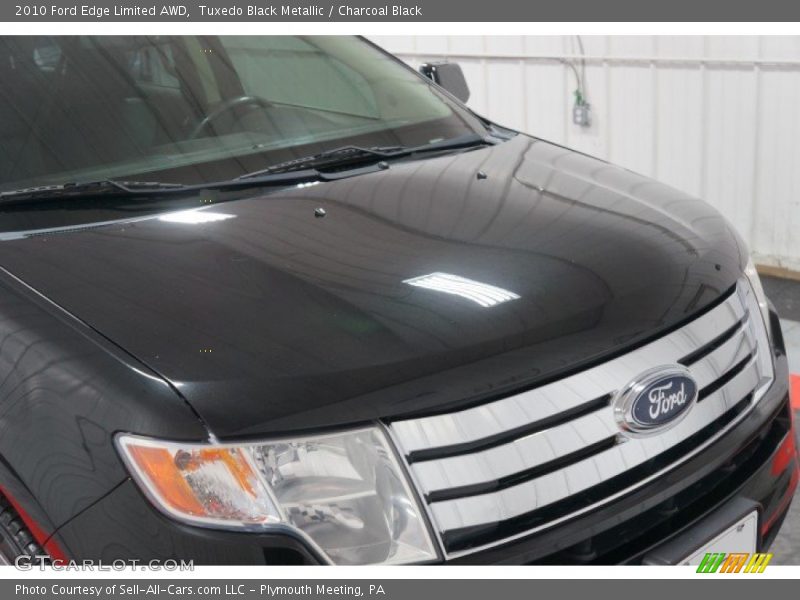 Tuxedo Black Metallic / Charcoal Black 2010 Ford Edge Limited AWD