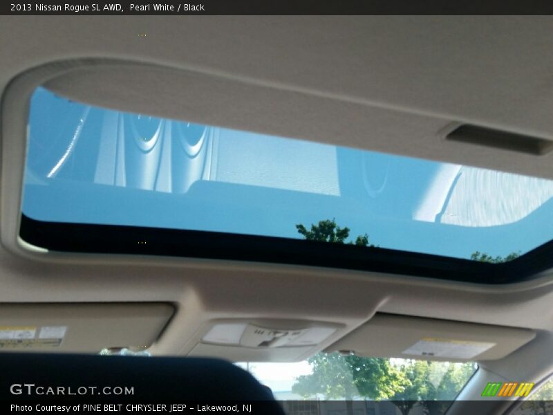 Pearl White / Black 2013 Nissan Rogue SL AWD