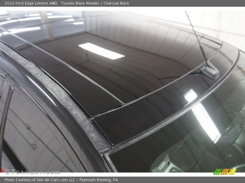 Tuxedo Black Metallic / Charcoal Black 2010 Ford Edge Limited AWD