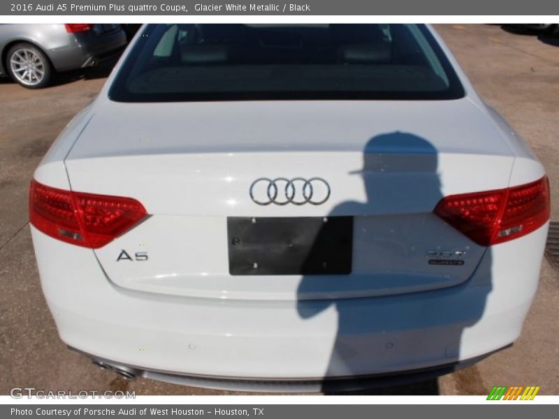 Glacier White Metallic / Black 2016 Audi A5 Premium Plus quattro Coupe
