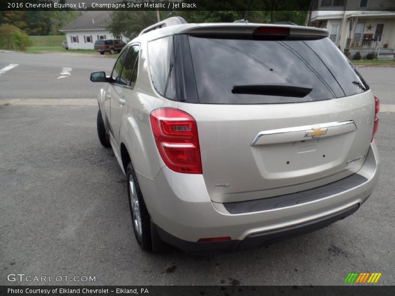 Champagne Silver Metallic / Jet Black 2016 Chevrolet Equinox LT