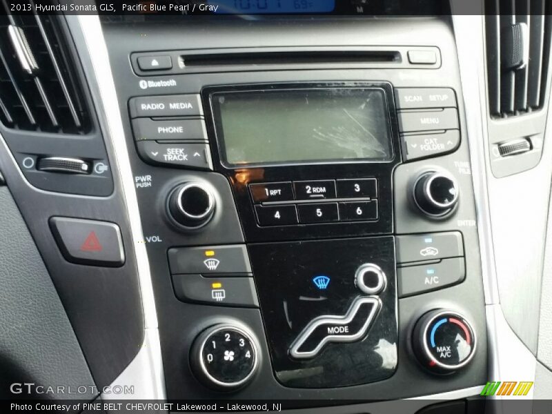 Pacific Blue Pearl / Gray 2013 Hyundai Sonata GLS