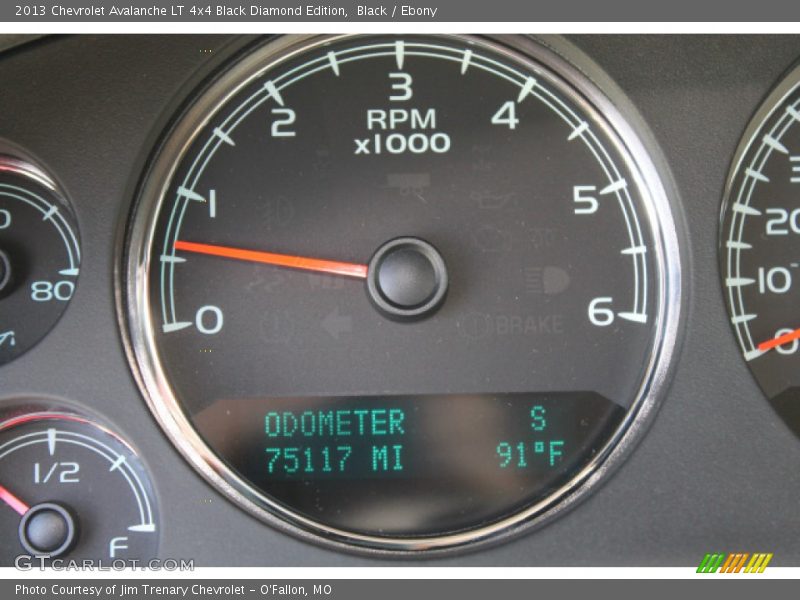 Black / Ebony 2013 Chevrolet Avalanche LT 4x4 Black Diamond Edition
