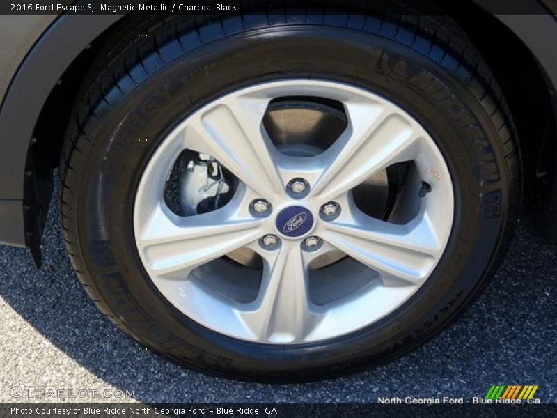 Magnetic Metallic / Charcoal Black 2016 Ford Escape S