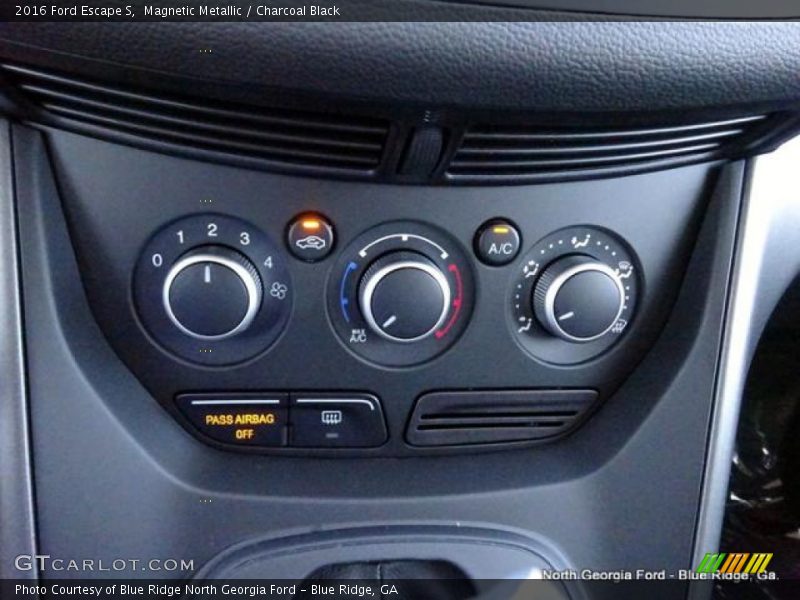 Magnetic Metallic / Charcoal Black 2016 Ford Escape S