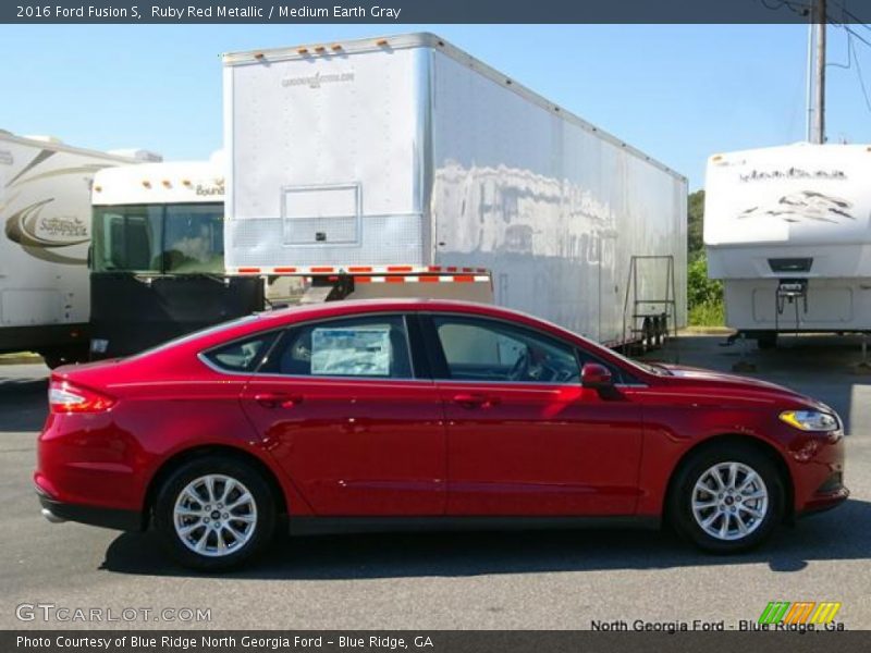 Ruby Red Metallic / Medium Earth Gray 2016 Ford Fusion S