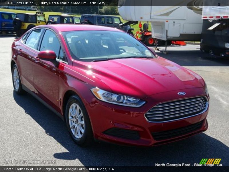 Ruby Red Metallic / Medium Earth Gray 2016 Ford Fusion S