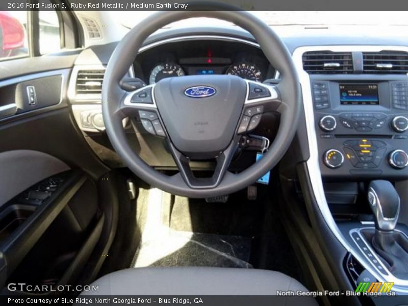 Ruby Red Metallic / Medium Earth Gray 2016 Ford Fusion S