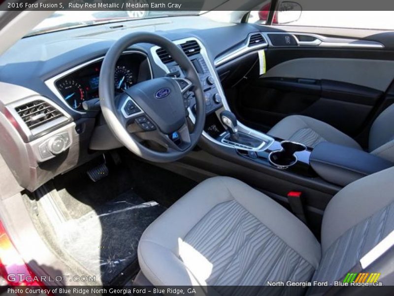 Ruby Red Metallic / Medium Earth Gray 2016 Ford Fusion S