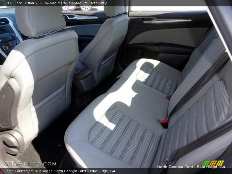 Ruby Red Metallic / Medium Earth Gray 2016 Ford Fusion S