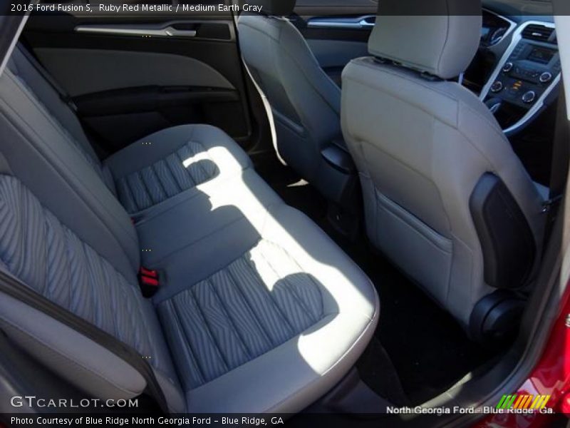 Ruby Red Metallic / Medium Earth Gray 2016 Ford Fusion S