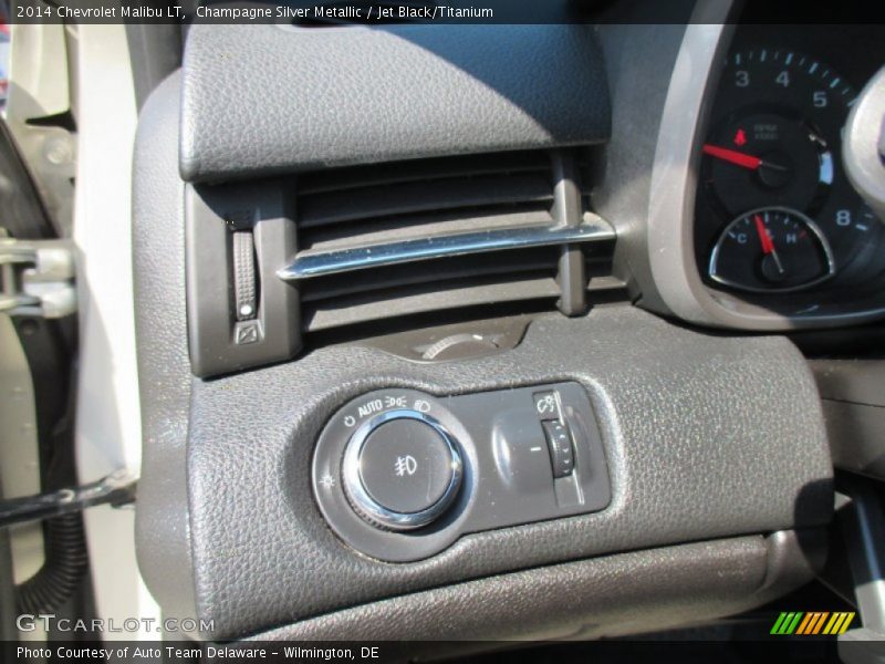 Champagne Silver Metallic / Jet Black/Titanium 2014 Chevrolet Malibu LT