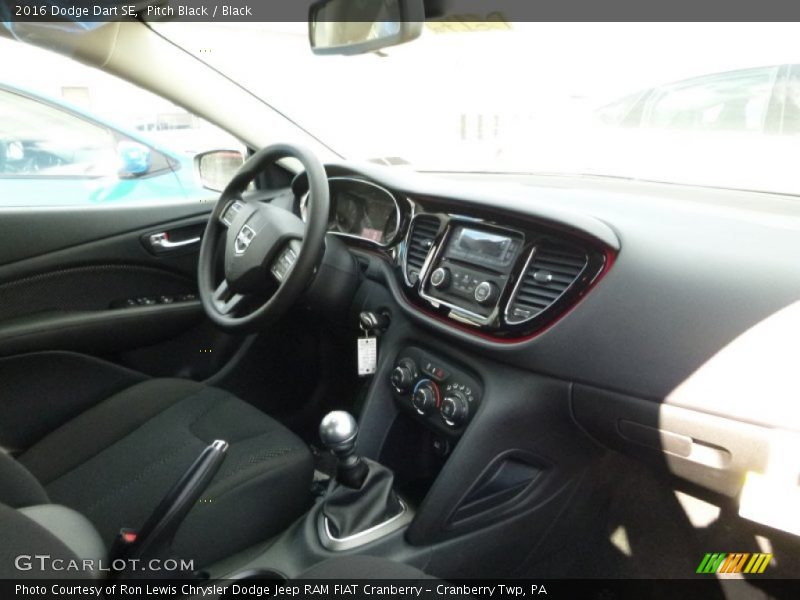 Pitch Black / Black 2016 Dodge Dart SE