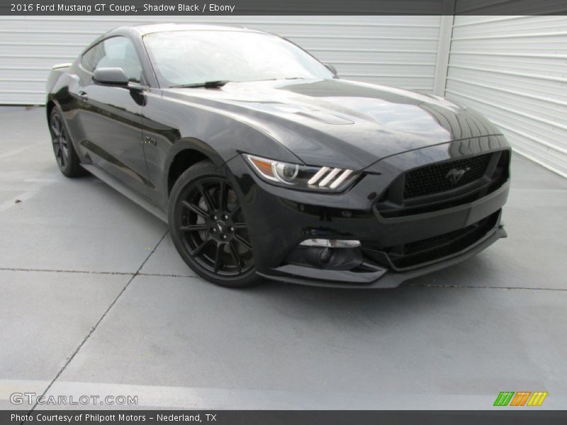 Front 3/4 View of 2016 Mustang GT Coupe