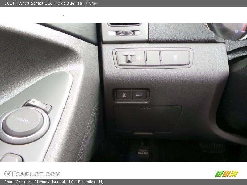 Indigo Blue Pearl / Gray 2011 Hyundai Sonata GLS