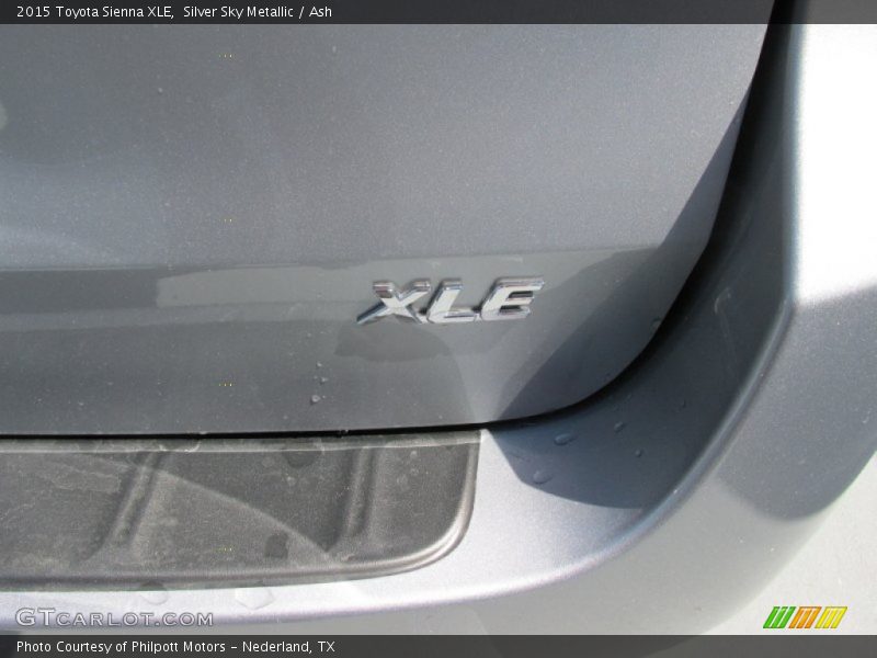 Silver Sky Metallic / Ash 2015 Toyota Sienna XLE