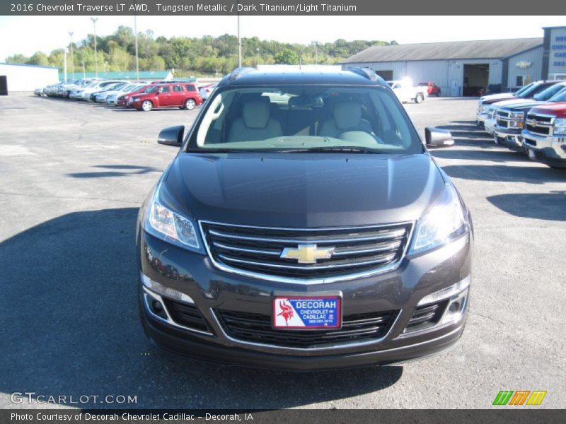 Tungsten Metallic / Dark Titanium/Light Titanium 2016 Chevrolet Traverse LT AWD