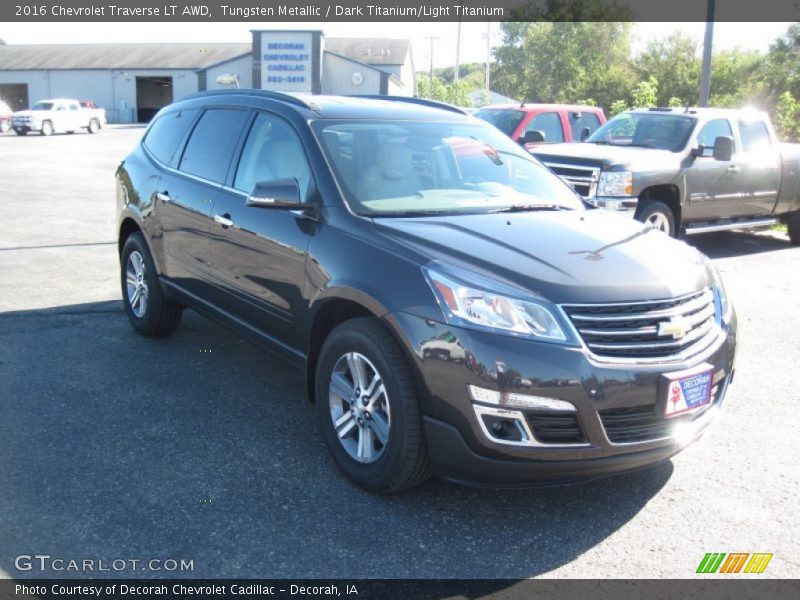 Tungsten Metallic / Dark Titanium/Light Titanium 2016 Chevrolet Traverse LT AWD