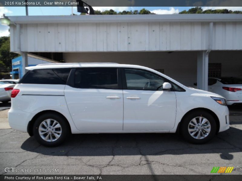 Clear White / Camel 2016 Kia Sedona LX