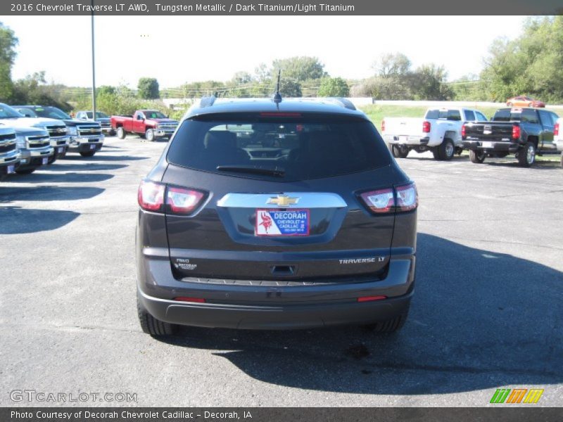 Tungsten Metallic / Dark Titanium/Light Titanium 2016 Chevrolet Traverse LT AWD