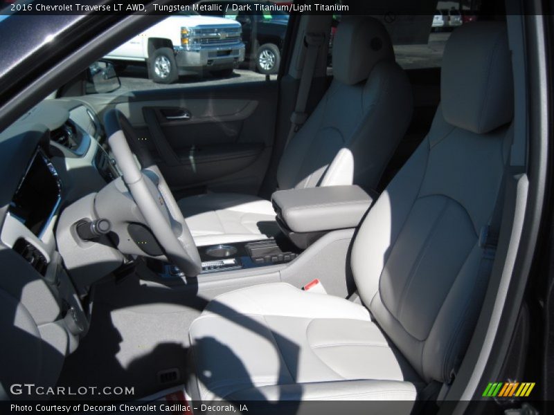 Tungsten Metallic / Dark Titanium/Light Titanium 2016 Chevrolet Traverse LT AWD