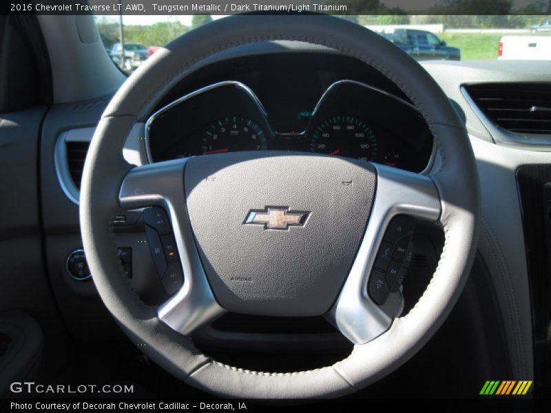 Tungsten Metallic / Dark Titanium/Light Titanium 2016 Chevrolet Traverse LT AWD