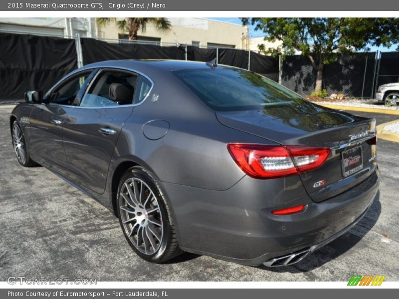 Grigio (Grey) / Nero 2015 Maserati Quattroporte GTS