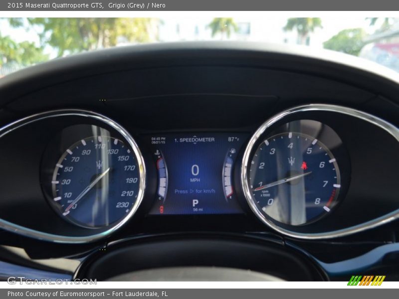 Grigio (Grey) / Nero 2015 Maserati Quattroporte GTS