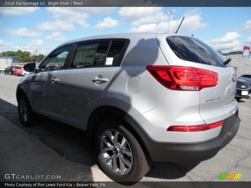 Bright Silver / Black 2016 Kia Sportage LX
