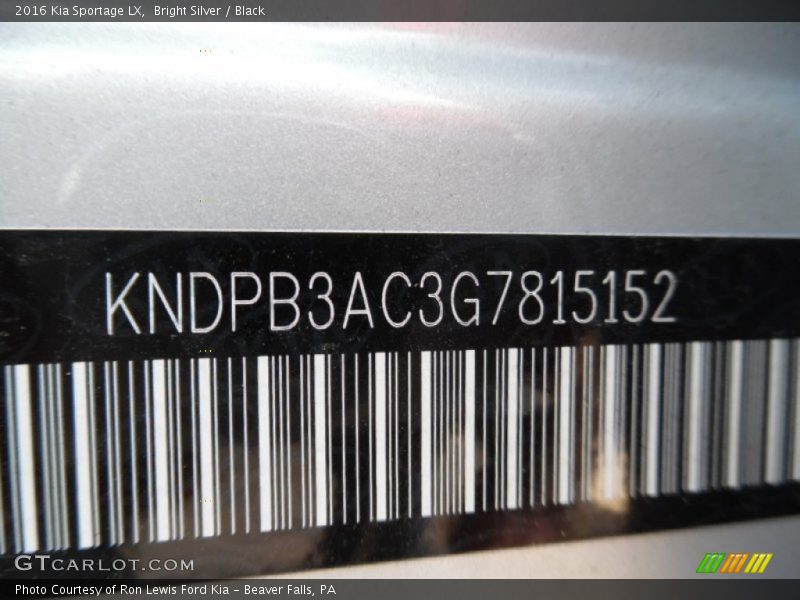 Bright Silver / Black 2016 Kia Sportage LX