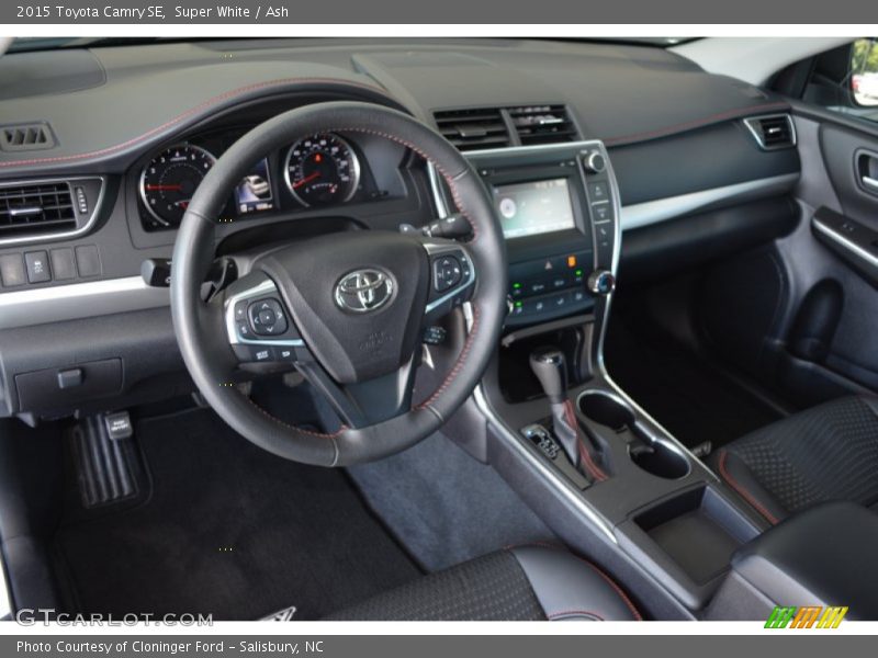 Super White / Ash 2015 Toyota Camry SE