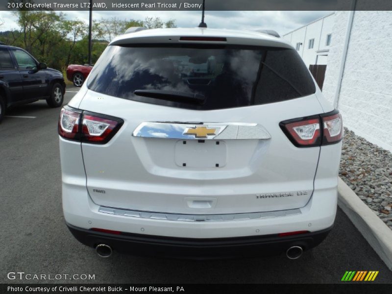 Iridescent Pearl Tricoat / Ebony 2016 Chevrolet Traverse LTZ AWD
