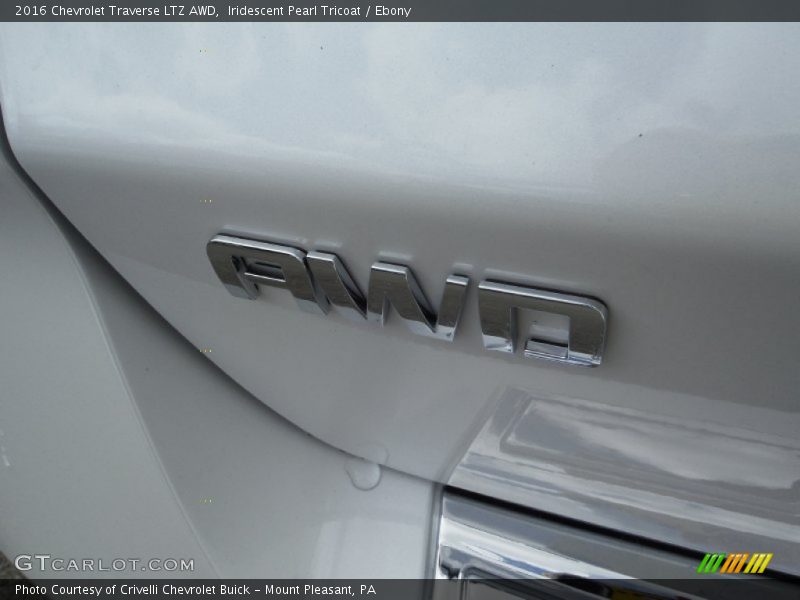 Iridescent Pearl Tricoat / Ebony 2016 Chevrolet Traverse LTZ AWD