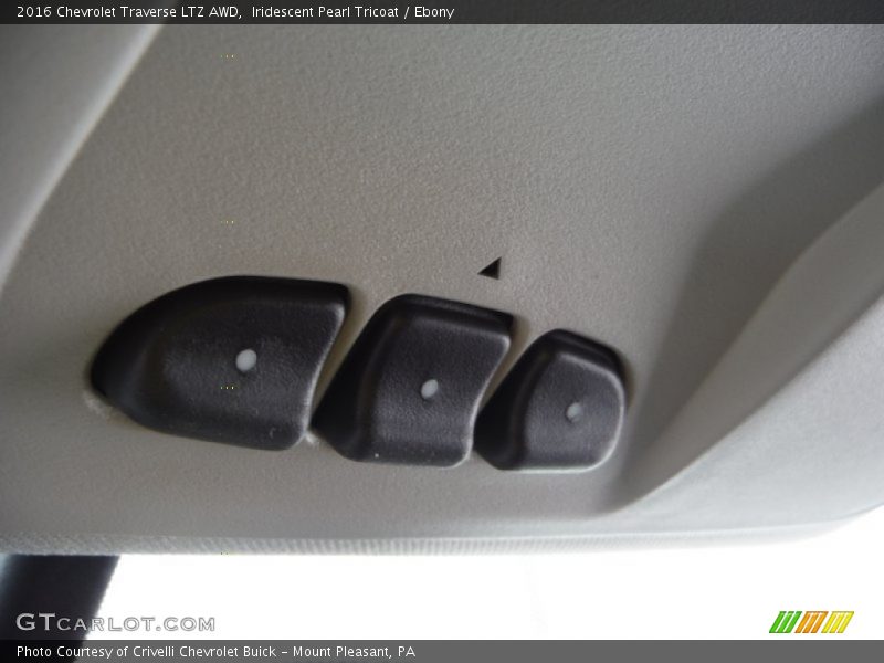 Iridescent Pearl Tricoat / Ebony 2016 Chevrolet Traverse LTZ AWD