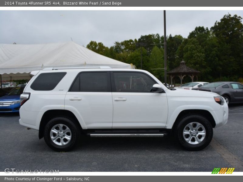 Blizzard White Pearl / Sand Beige 2014 Toyota 4Runner SR5 4x4