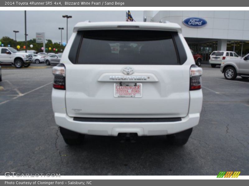 Blizzard White Pearl / Sand Beige 2014 Toyota 4Runner SR5 4x4