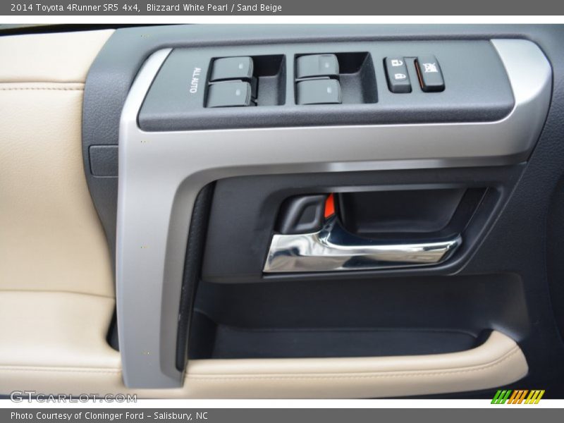 Blizzard White Pearl / Sand Beige 2014 Toyota 4Runner SR5 4x4