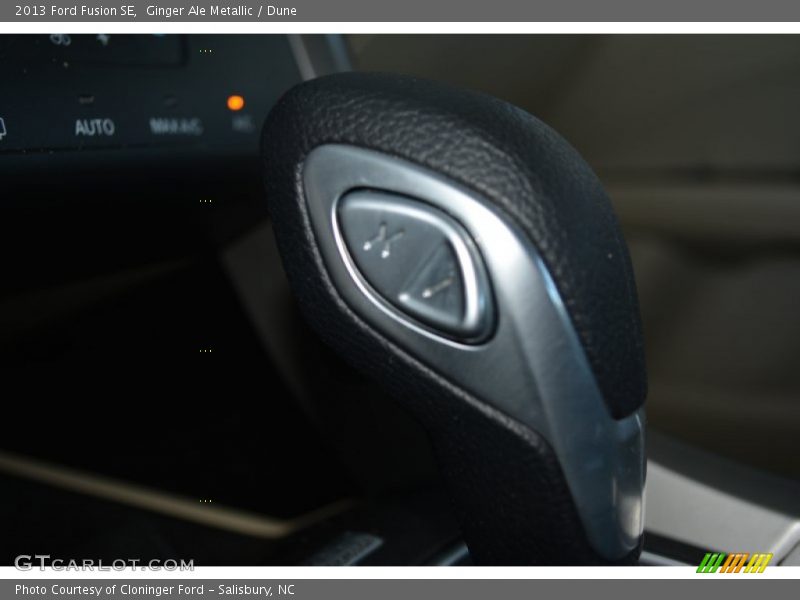 Ginger Ale Metallic / Dune 2013 Ford Fusion SE