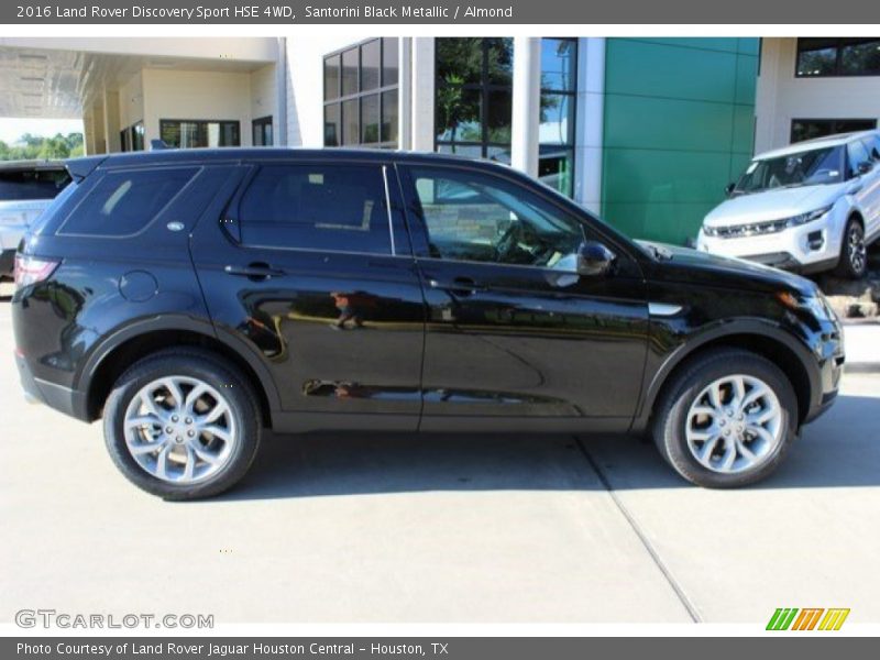 Santorini Black Metallic / Almond 2016 Land Rover Discovery Sport HSE 4WD
