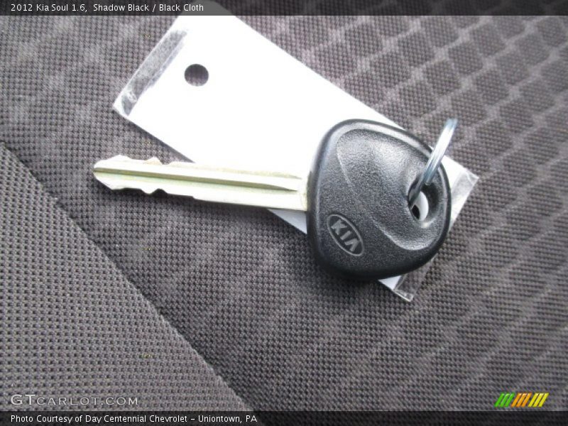 Shadow Black / Black Cloth 2012 Kia Soul 1.6