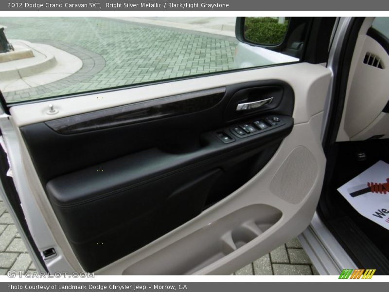 Bright Silver Metallic / Black/Light Graystone 2012 Dodge Grand Caravan SXT