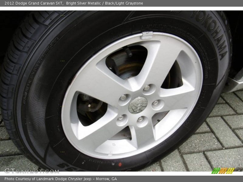 Bright Silver Metallic / Black/Light Graystone 2012 Dodge Grand Caravan SXT