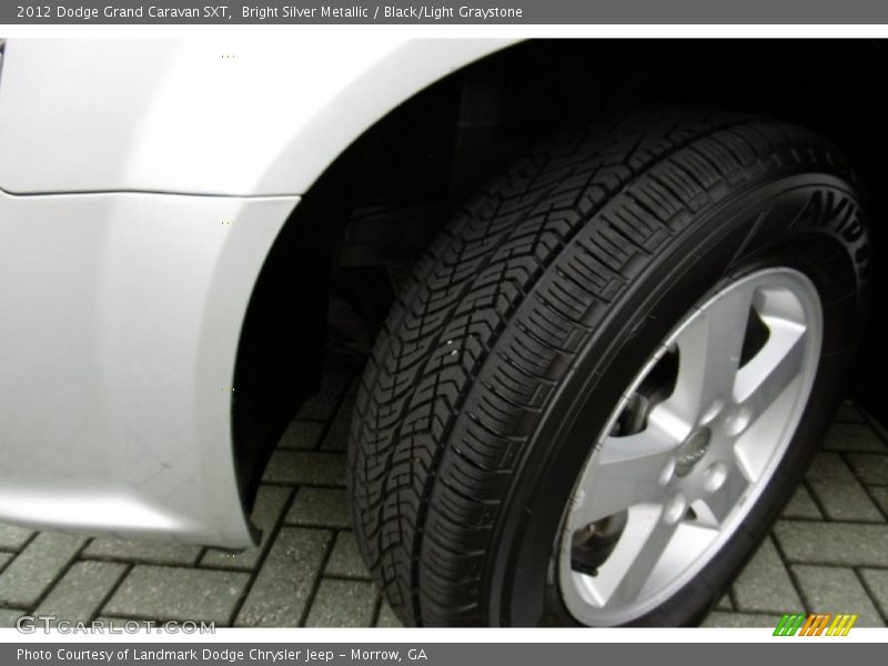 Bright Silver Metallic / Black/Light Graystone 2012 Dodge Grand Caravan SXT