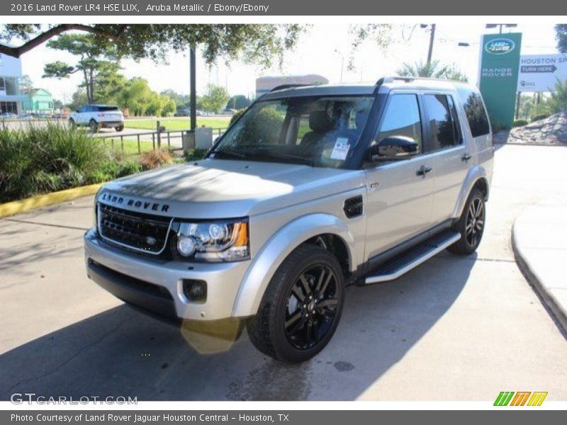 Front 3/4 View of 2016 LR4 HSE LUX