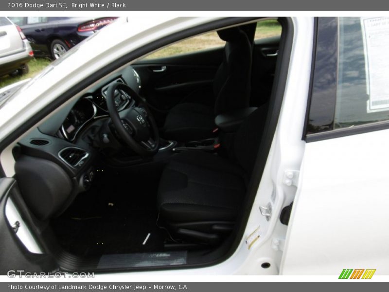 Bright White / Black 2016 Dodge Dart SE