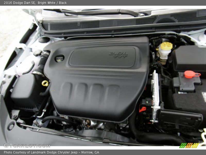 Bright White / Black 2016 Dodge Dart SE