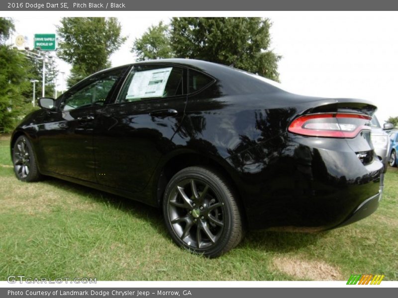 Pitch Black / Black 2016 Dodge Dart SE